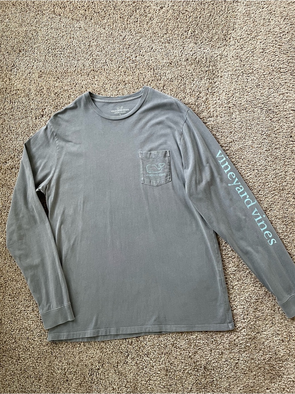 Vineyard Vines Men's Long-Sleeve Pocket Tee in Slate Gray. Summer, Beach